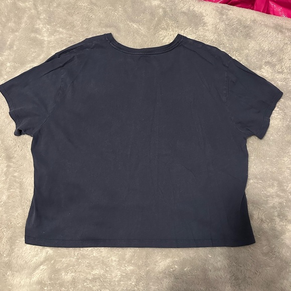UVA Cropped Tee - Picture 3 of 4